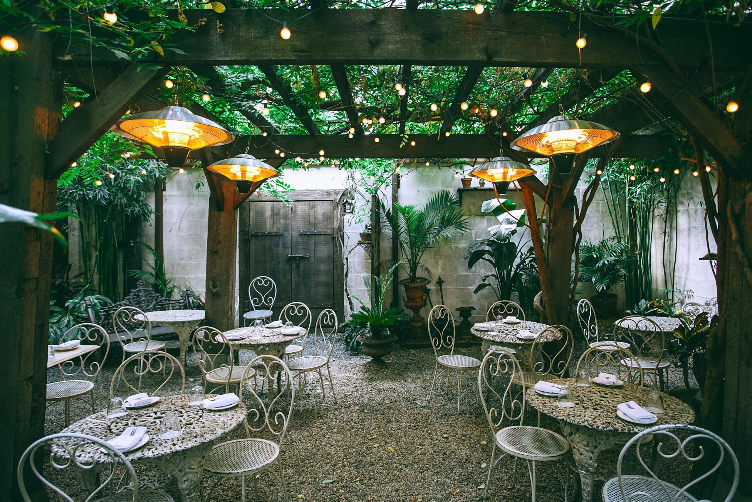 outdoordining -